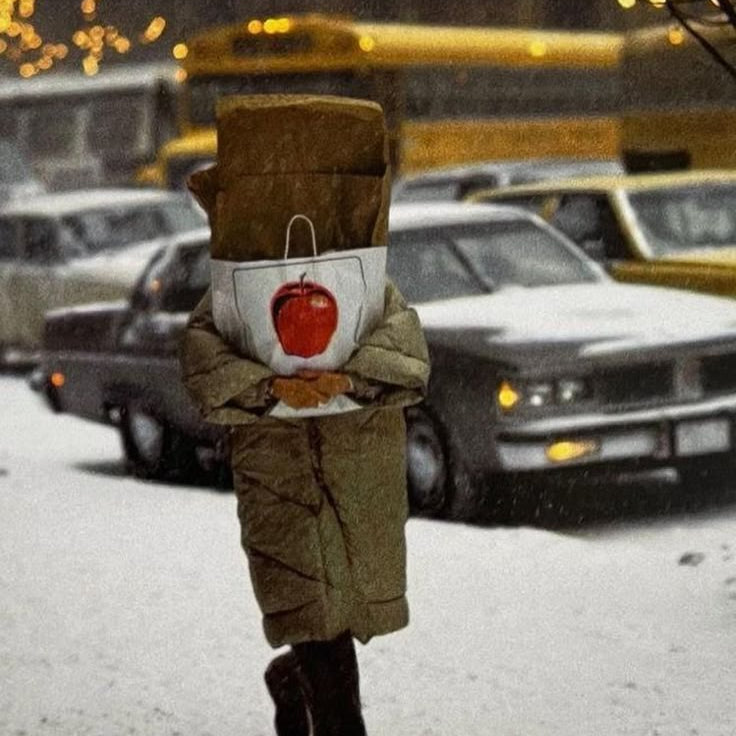 LAYERING WITH LIGHT DOWN JACKETS