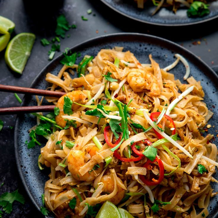 "PLAY WITH YOUR FOOD" EP. 3: CHICKEN PAD THAI RECIPE & CHILL DINNER PLAYLIST
