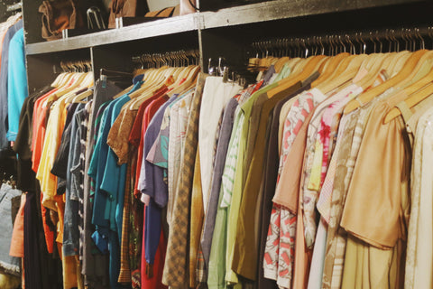 SHOPPING : Our list of where to shop vintage in NYC