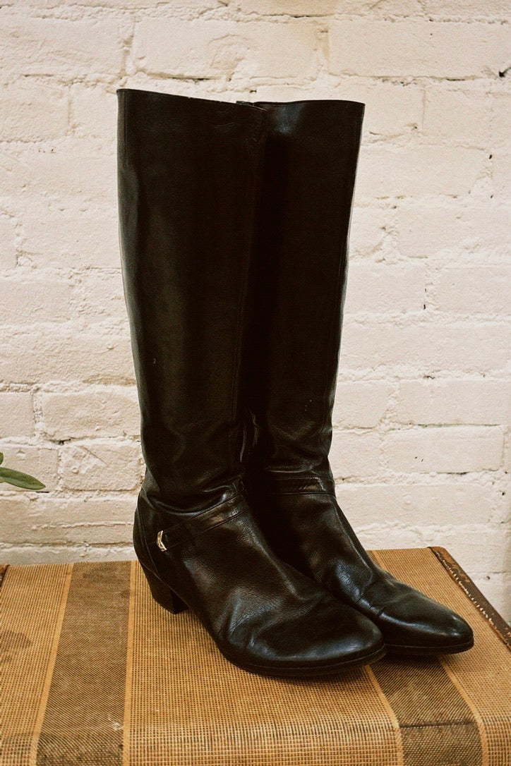 VINTAGE FERRAGAMO BLACK LEATHER BOOTS, 9 - Cloak and Dagger NYC