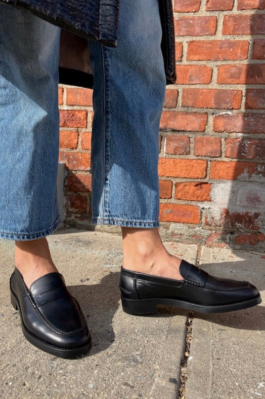 SUZANNE RAE KEENE LOAFER