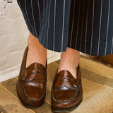 VINTAGE G.H. BASS MAROON LOAFERS, 7