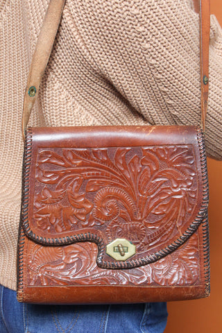 VINTAGE BROWN TOOLED LEATHER SHOULDER BAG