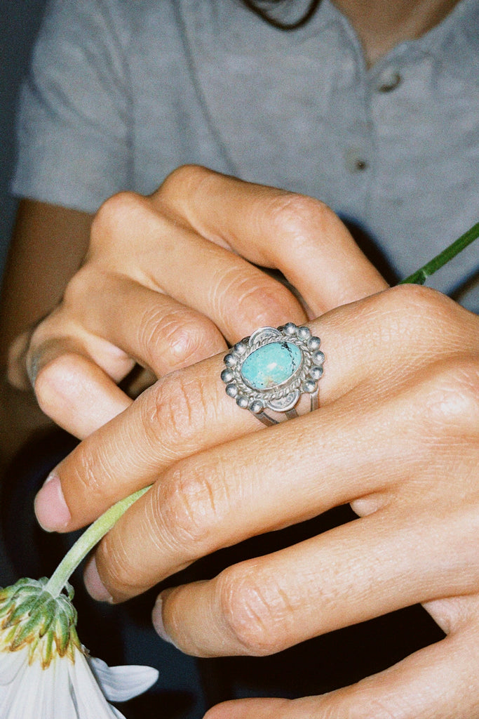 VINTAGE SILVER & TURQUOISE RING