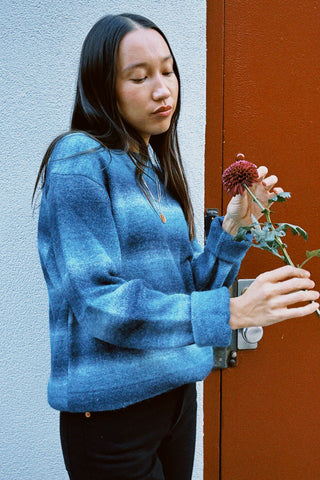 LEVIS BATTERY CREWNECK SWEATER