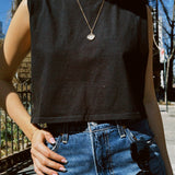 RIZZO CREWNECK CUTTOFF CROP TEE