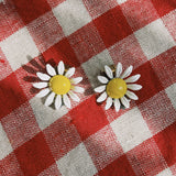 VINTAGE 60'S DAISY CLIP ON EARRINGS