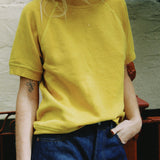 HEY GANG THE S/S SWEATSHIRT GOLDENROD