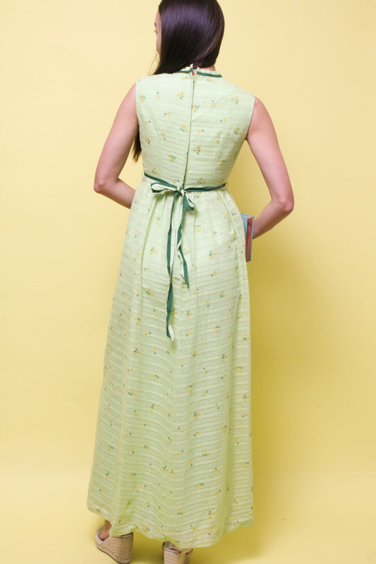 VINTAGE GREEN EMBROIDERED MAXI DRESS